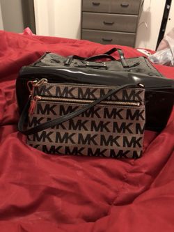 Michael Kors Wrist wallet