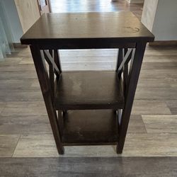 Side Table/End Table 