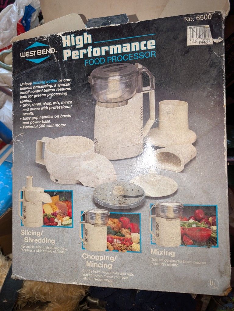 Vintage West Bend High Performance Food Processor 6500. Chops, Mixes, Minces, Puree, Slices