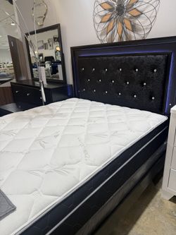 Black Bed Set 