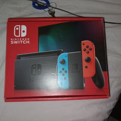 Nintendo Switch Like New. Includes The Handheld Covers Screen Protector Zip Up Carrying Case And Games