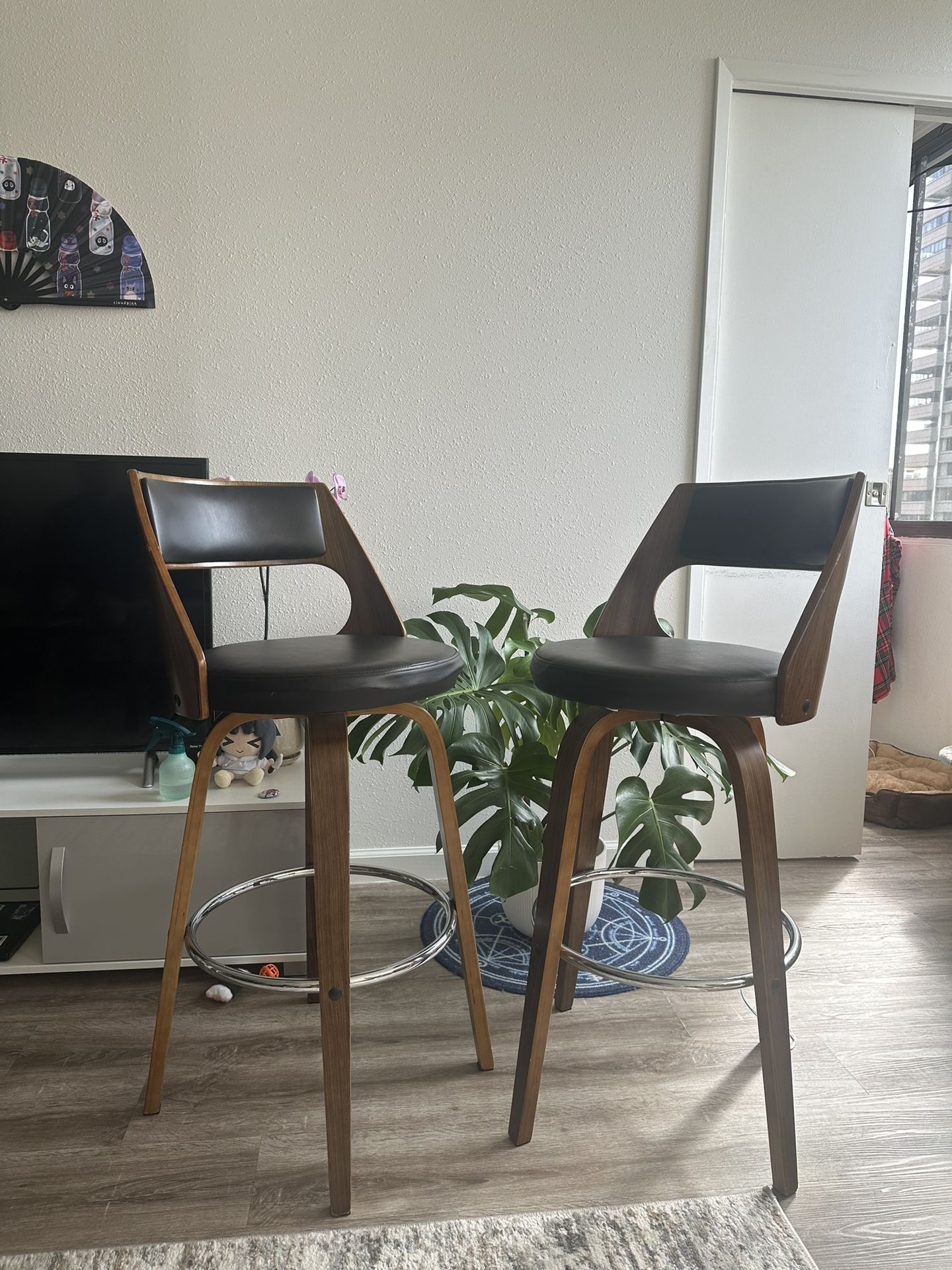 Japandi/MCM Bar stools