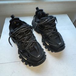 Balenciaga Tracks Sz 9 mens 