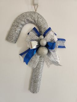 Christmas Candy Cane Wreath