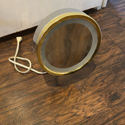 Light Mirror