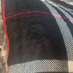 Burberry  Scarf