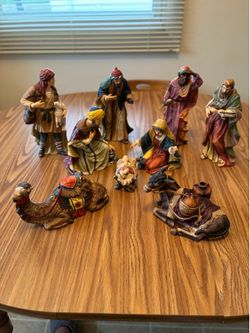 Nativity Set Grandeur Noel Collectors Edition 9 Piece Porcelain Nativity Large 1999 N0128 Vintage