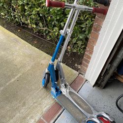 2 Adult Size Razor Scooters 