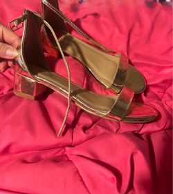 Metallic gold dress shoes