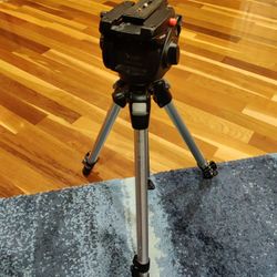 Monfrotto Bogden 501HDV Fluid Head Tripod