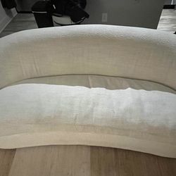 Modern Curved Boucle Sofa – Cream – Good Condition (Some Wear)