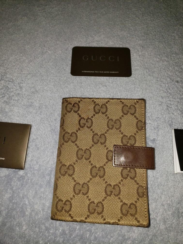 Gucci wallet / notebook cover