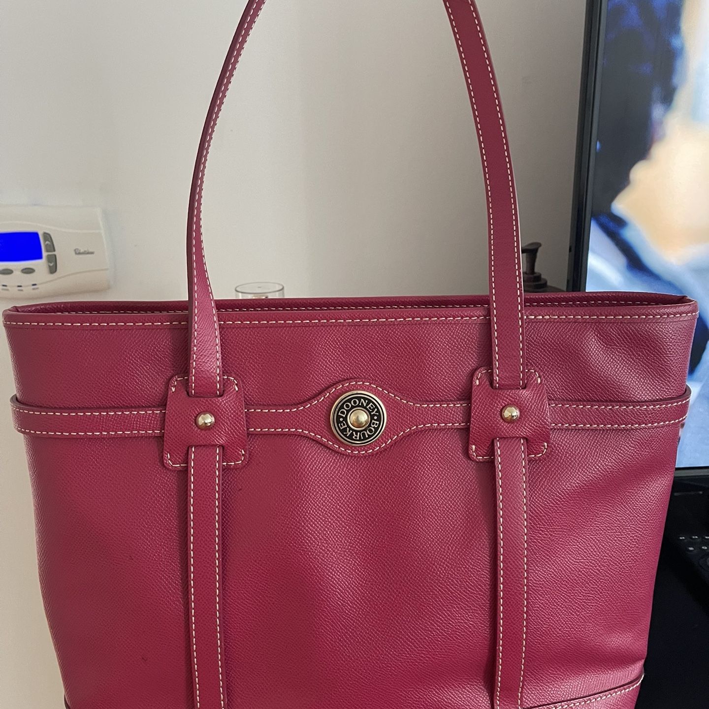 Calvin Klein Crossbody Bag for Sale in Queens, NY - OfferUp