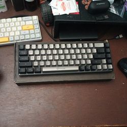 Wireless 65% Keyboard 