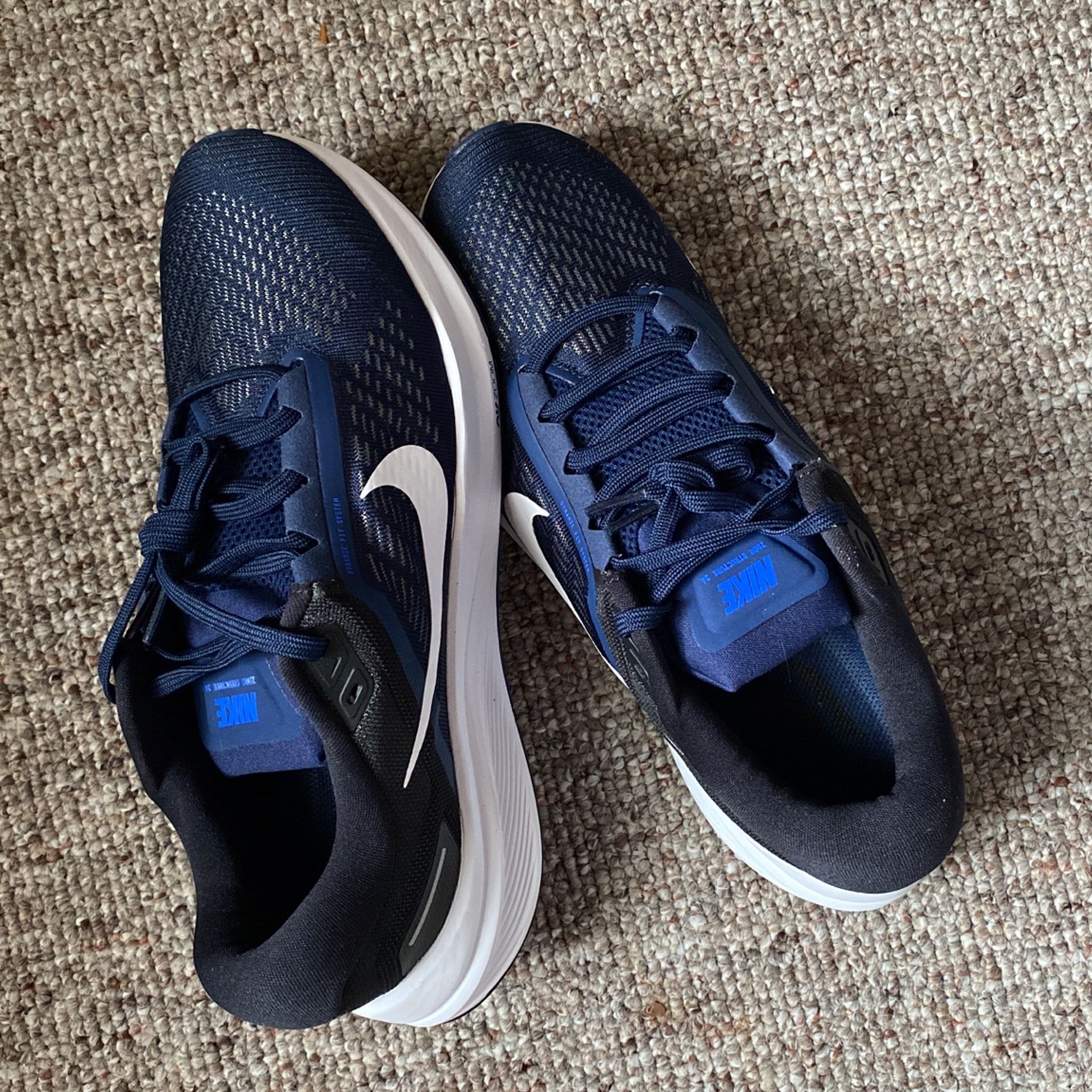 Nike Zoom Structure 24 