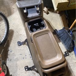 99 Silverado Center consul Free