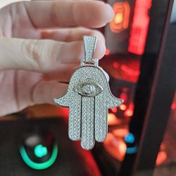 Hamsa Moissanite Pendant 