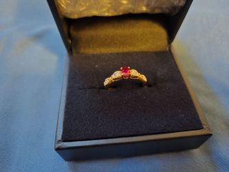 18K Gold Ruby Ring