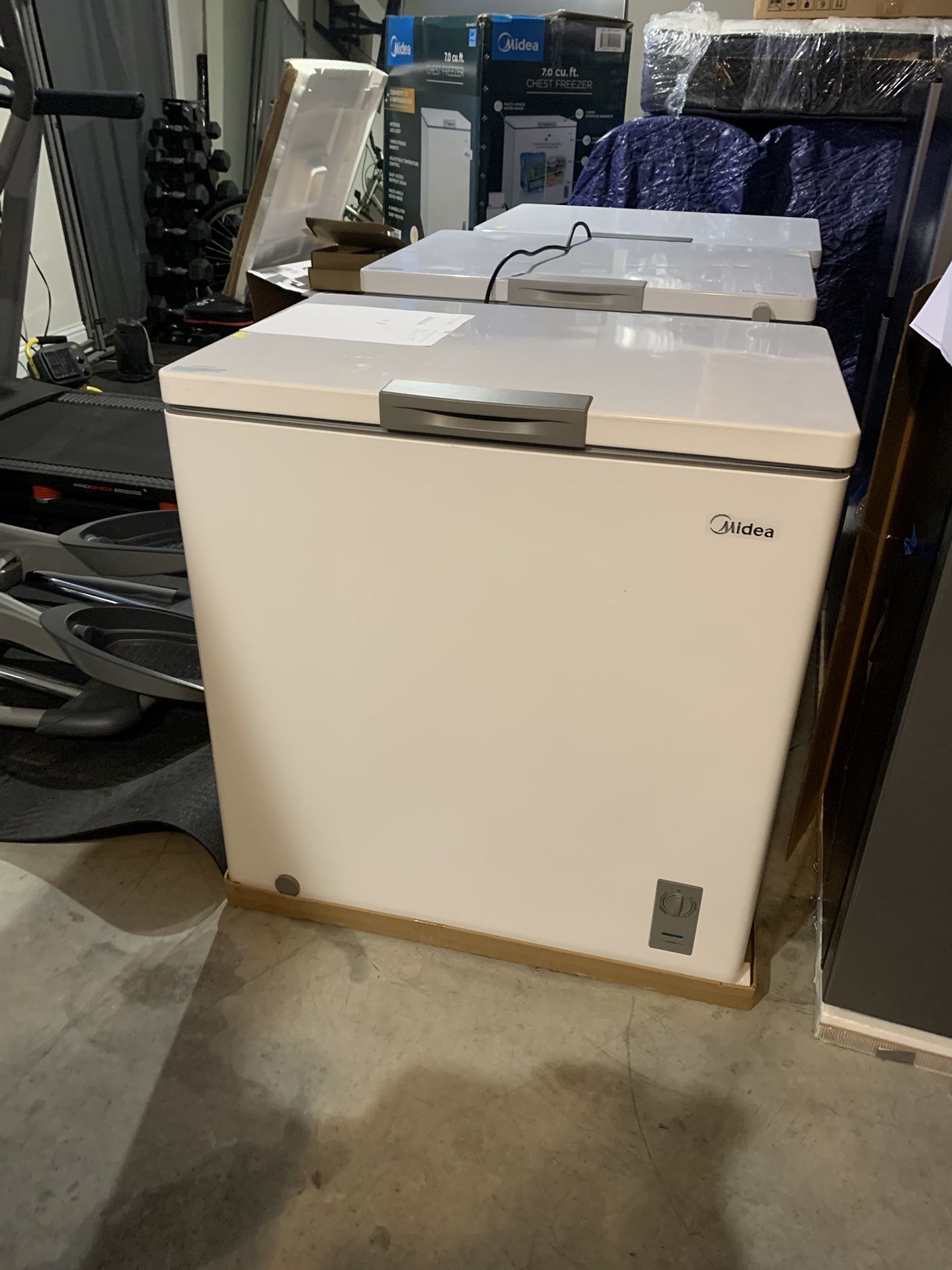 Midea 7.0 Freezer
