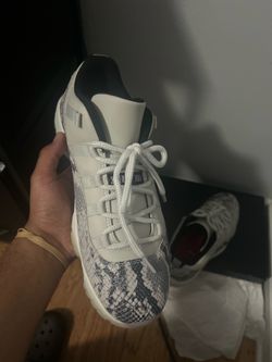 Jordan 11s