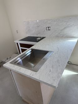 Kitchen Countertops Deluxe