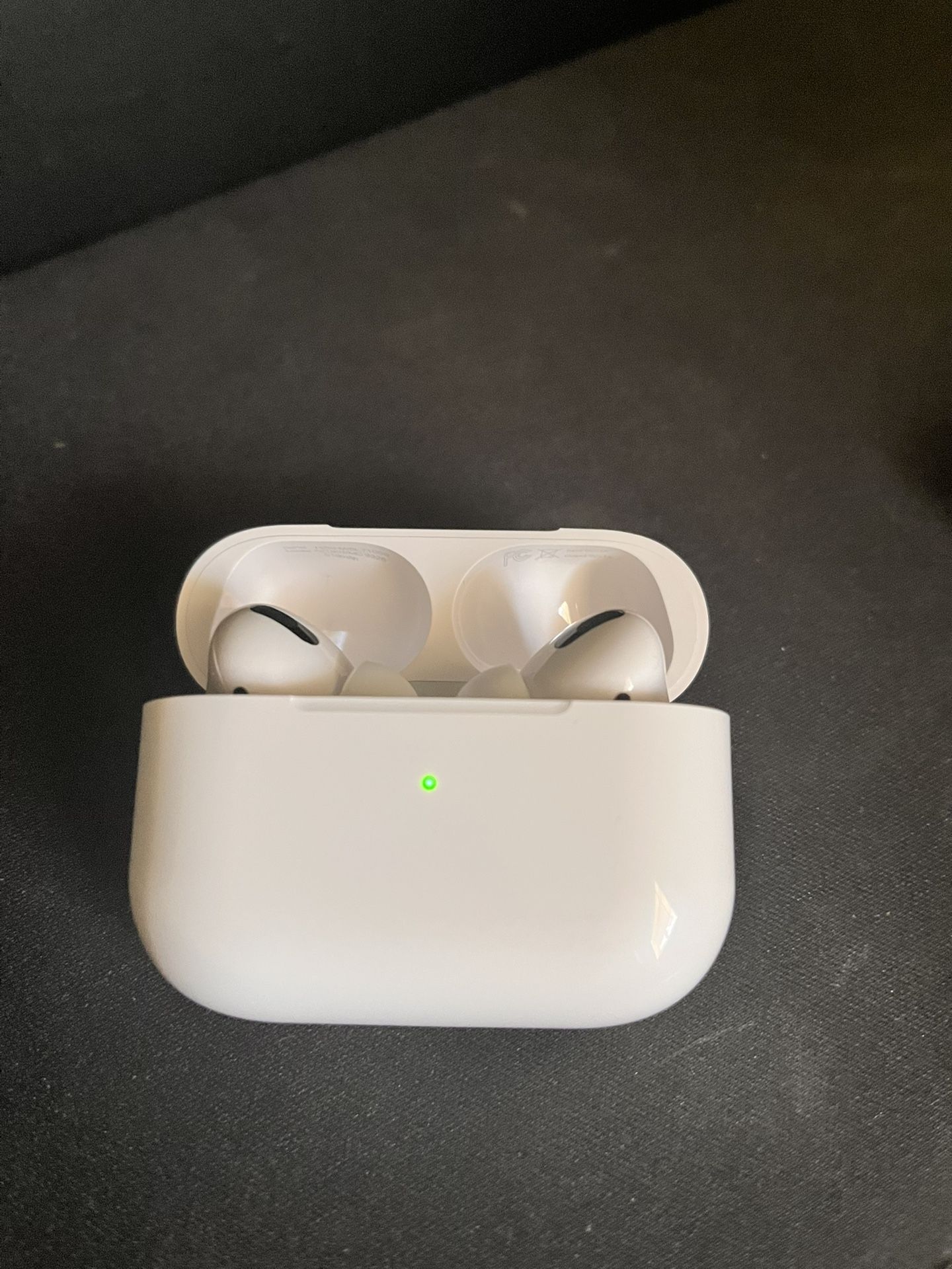 AirPods