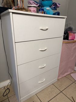 Dresser