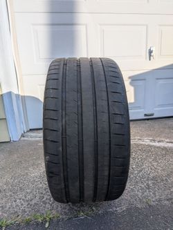 P275 35ZR 19 Michelin Pilot Sport 4S tire (1) Pickup Only