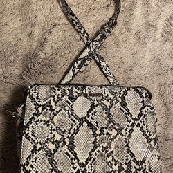 Snakeskin purse steve discount madden