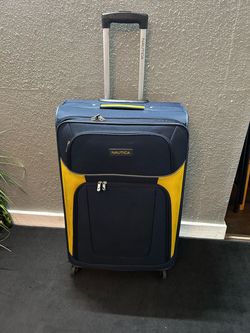 Nautica Rolling Suitcase 28 Inch