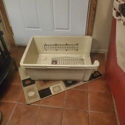 Small / Medium Sized Animal Crate
