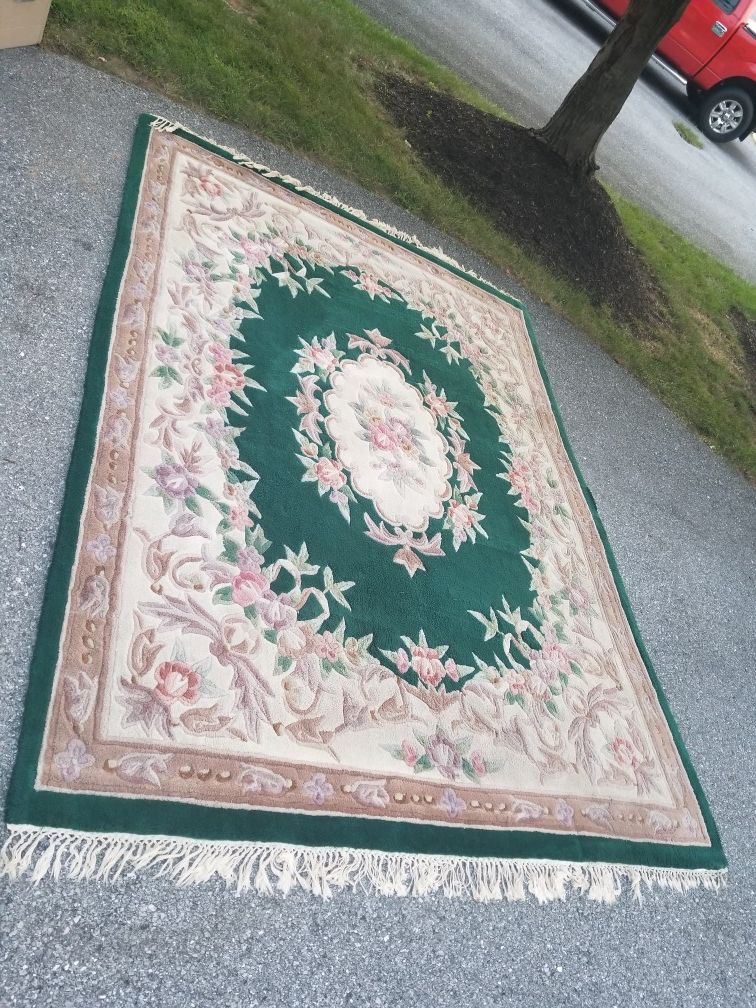 Shalimar Carpet 6'10" x 9'10" Modacrylic Pile Hand Made, Hand Carved