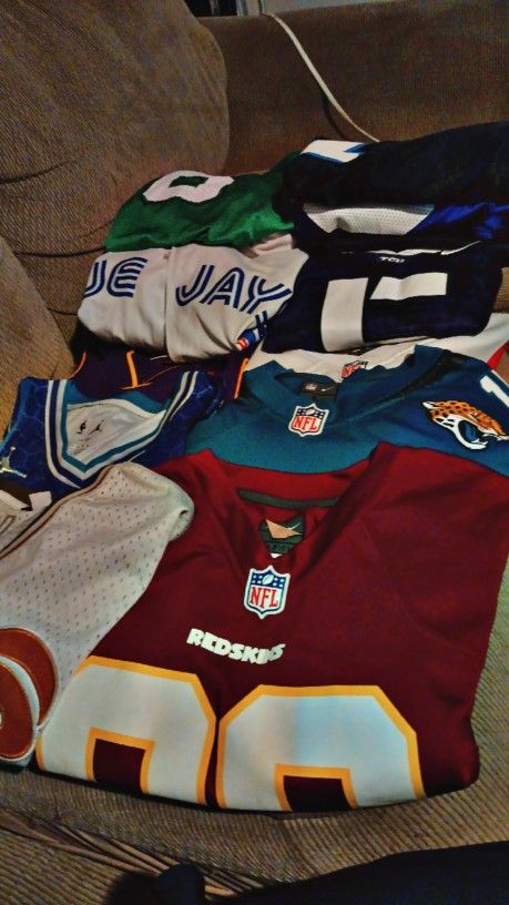 NFL , NBA , MLB , And Other Jerseys 