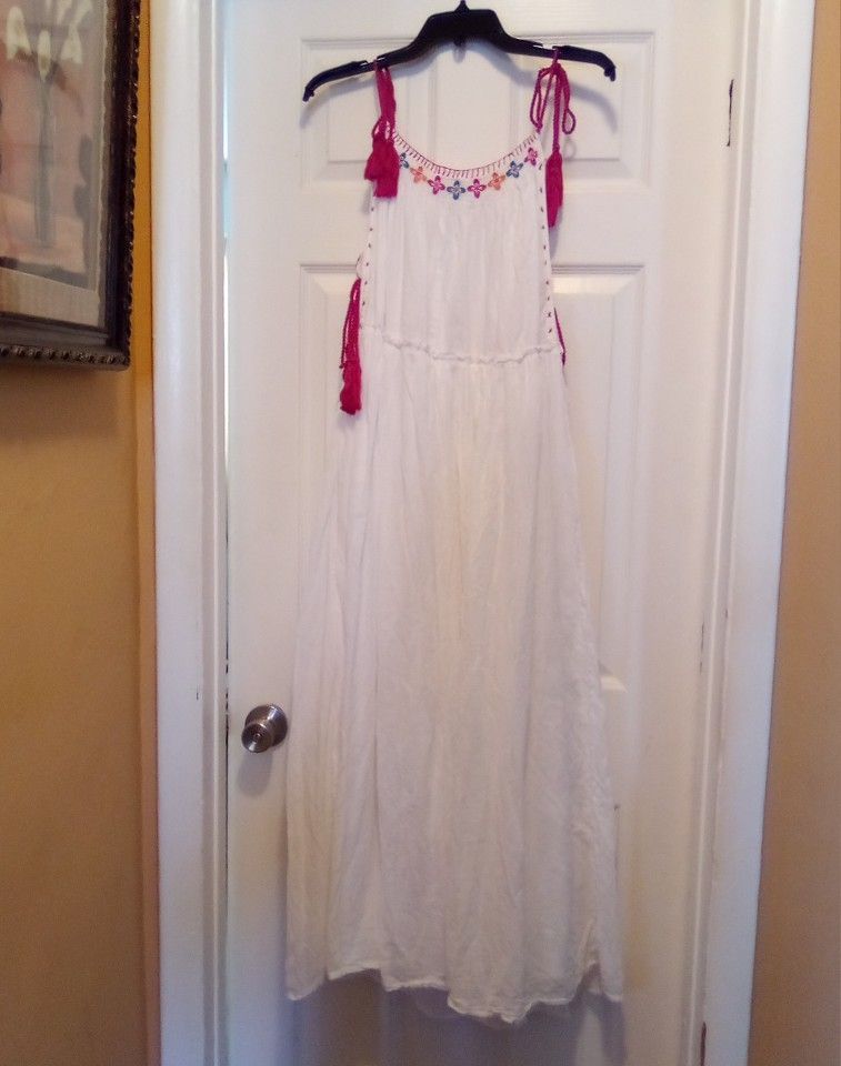 Sand &Spirit White Maxi Dress Sz Large