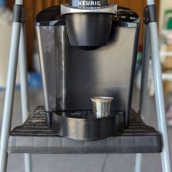 KEURIG coffee maker