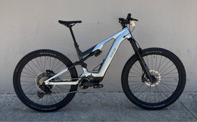 Brand new Aventon Current EXP electric mountain bike