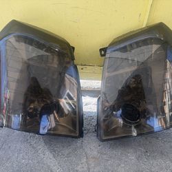 2007-2014 CADILLAC ESCALADE HEADLIGHTS