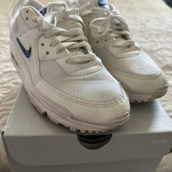 Men’s 8.5 Nike’s 