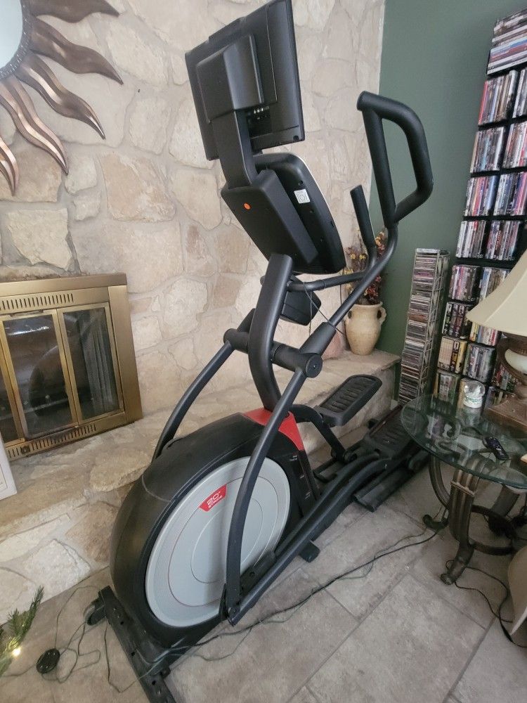 NordicTrack iFit Sync Elliptical 