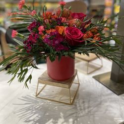 Fresh Or Sustainable Floral Arrangements