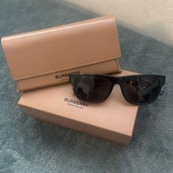 Burberry Glasses 