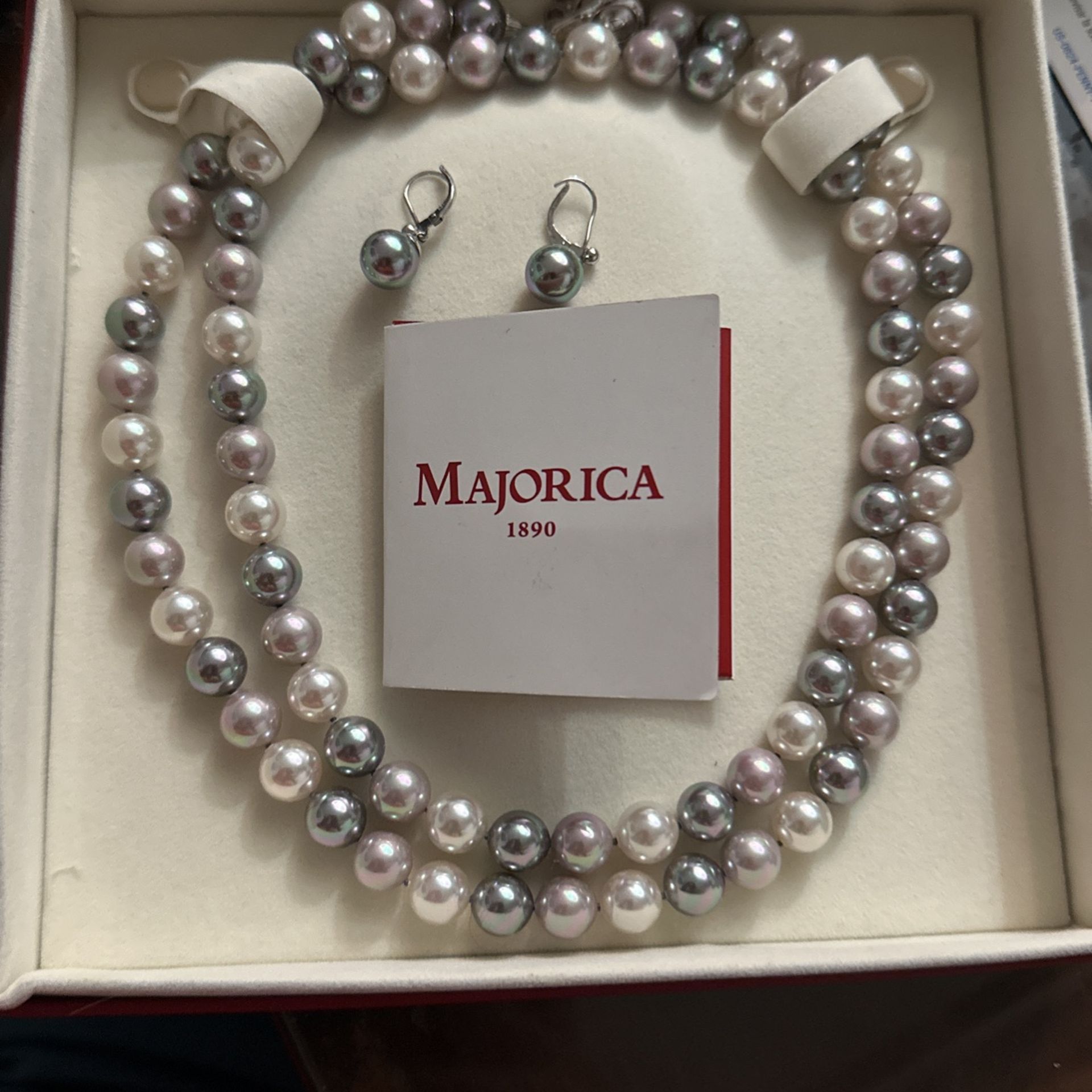 Majorica 2 Tone Pearl Necklace