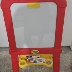 Art Station  White Board & Chalkboard