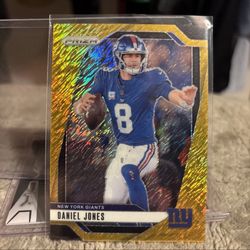 2024 Panini Prizm- Daniel Jones #212 Gold Shimmer Prizm 03/10