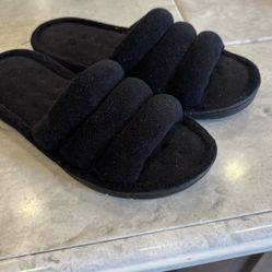 Ladies “isotiner” Slippers 