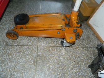 LARGE 3-TON FLOOR HACK