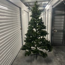 7.5 Ft Target Wondershop Douglas Fir Artificial Christmas Tree | Easy Assembly
