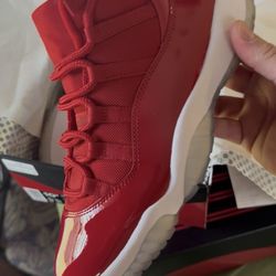 Jordan 11 Gym Reds Size 10.5 