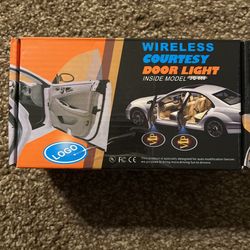 Wireless door lights