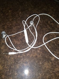 Earbuds